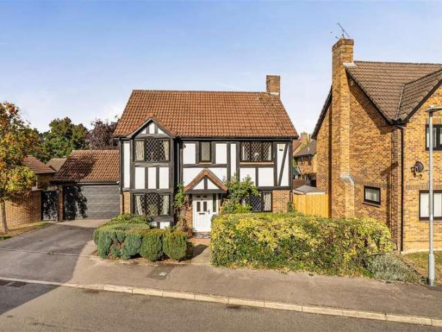 Farm for sale in Sindlesham, Winnersh