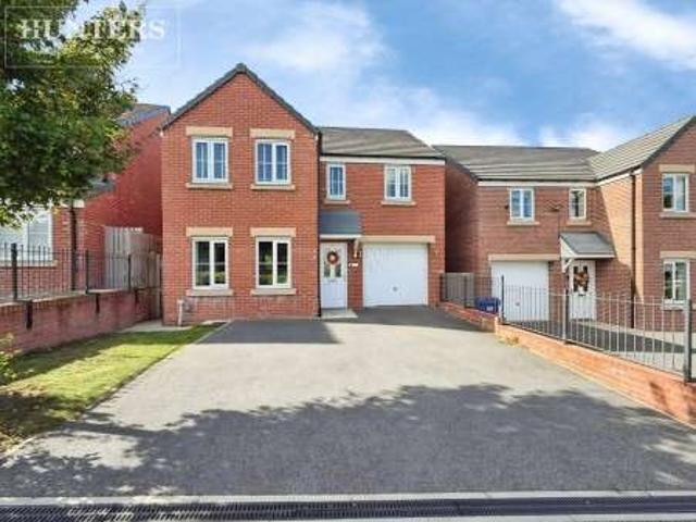 Farm for sale in Pogmoor, Barnsley