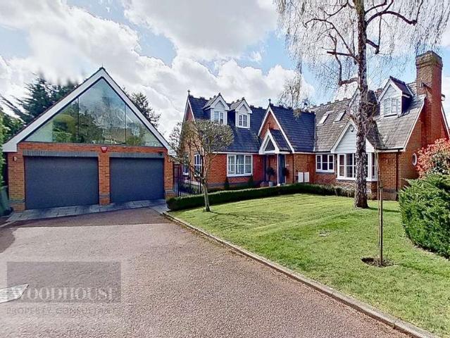 Farm for sale in Broxbourne, Hertfordshire