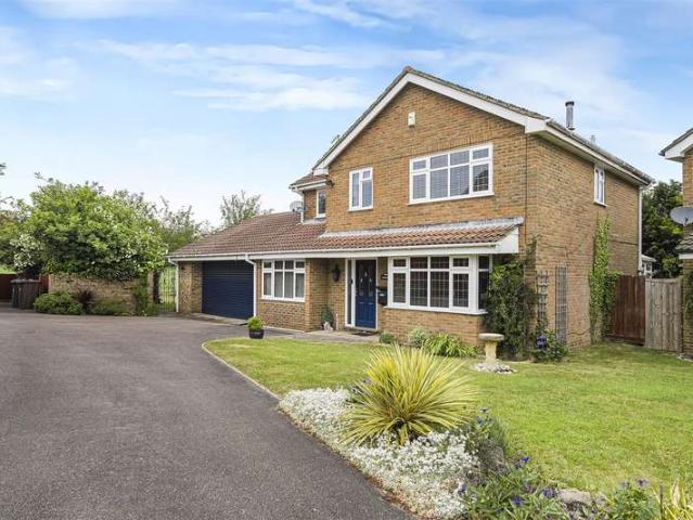 Farm for sale in Hook Green, Hamerton
