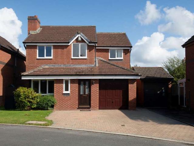 Maisonette for sale in Clewer Village, Windsor
