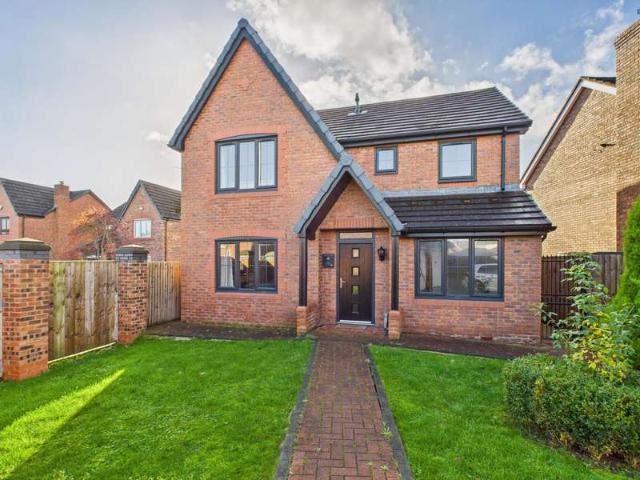 Farm for sale in Pewfall, Haydock