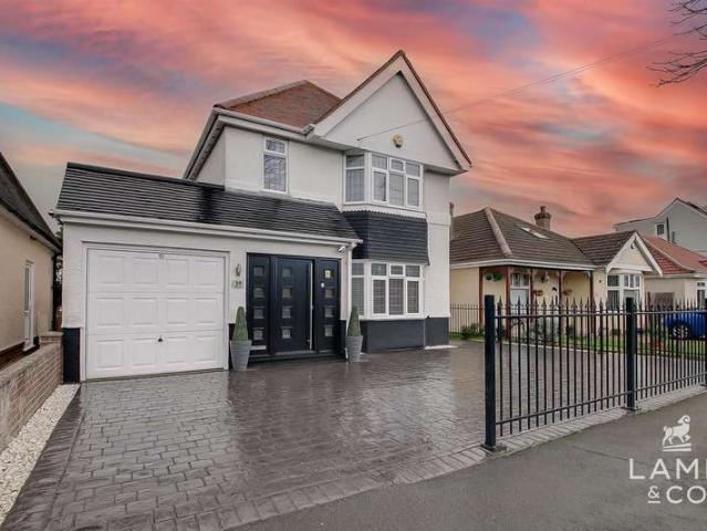 Farm for sale in Holland-on-Sea, Dale Hill