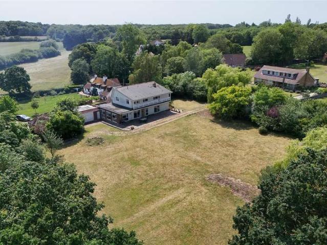 Farm for sale in Herne and Broomfield, The Bridge