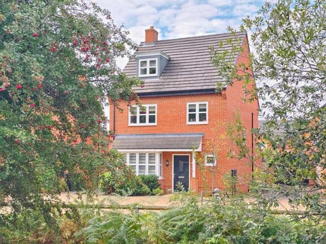 Farm for sale in Ampthill, Central Bedfordshire