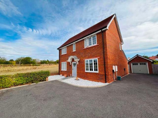 Farm for sale in Thatcham, West Berkshire