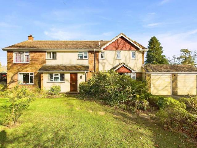 Farm for sale in West Hill, Budlake