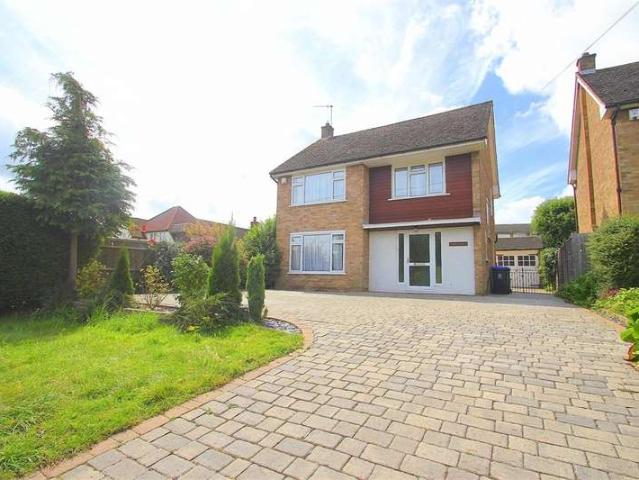 Farm for rent in Iver, Iver Heath