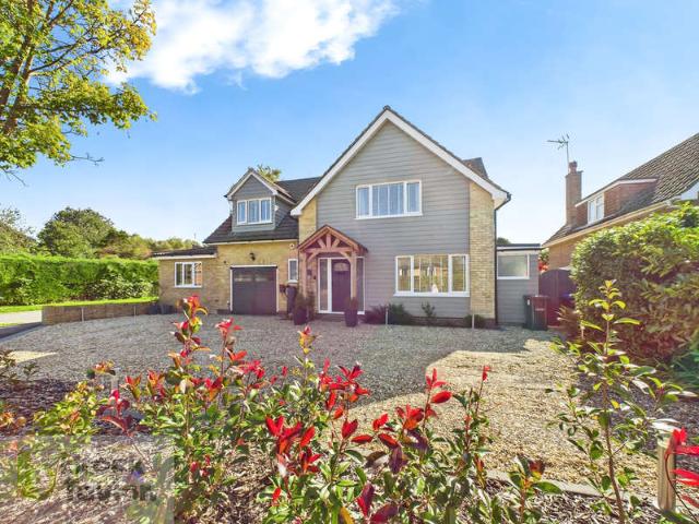 Farm for sale in Slaugham, Perryfields