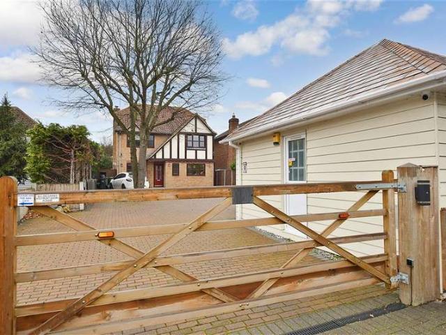 Farm for sale in Noak Hill, Essex