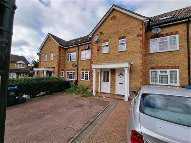 Farm for rent in London Borough of Merton, Greater London