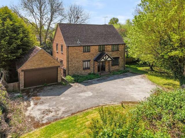 Farm for sale in Bugbrooke