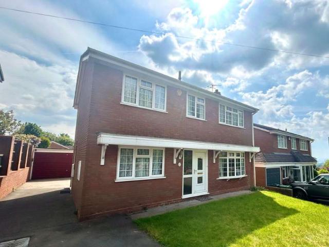Farm for sale in Coseley, West Midlands