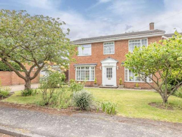 Farm for sale in Old Windsor