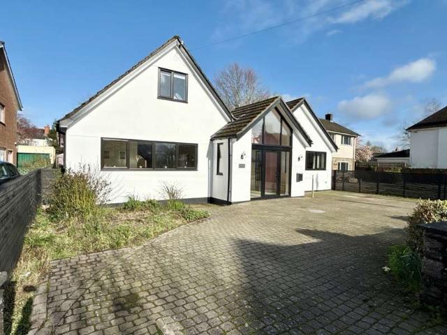 Farm for sale in Llanbadoc, Wales