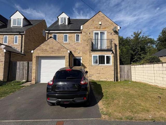 Farm for sale in Hove Edge, Hipperholme
