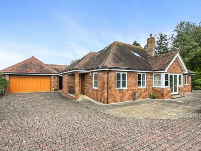 Farm for sale in Duton Hill, Essex
