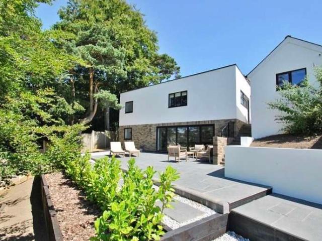 Farm for sale in Corfe Mullen