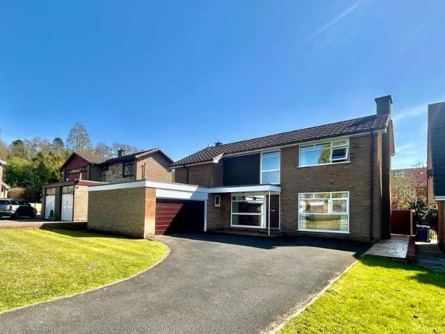 Farm for sale in Coseley, West Midlands