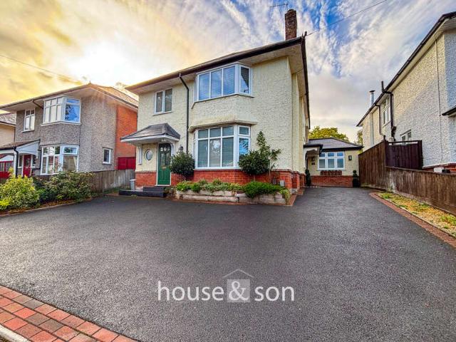 Farm for sale in Talbot Village, Bournemouth