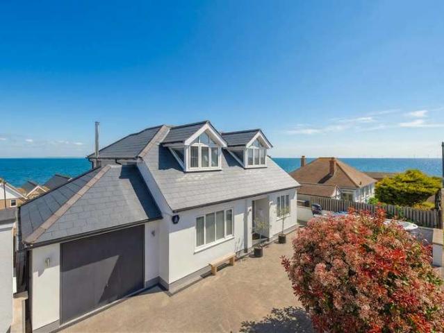 Farm for sale in Hampton, The Bridge