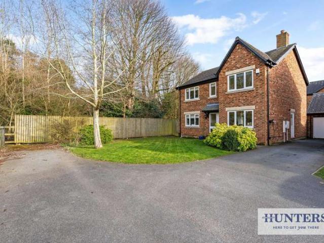 Farm for sale in Tranmere Park, Guiseley