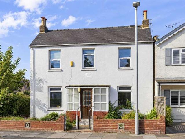 Farm for sale in Royal Borough of Kingston upon Thames, Greater London