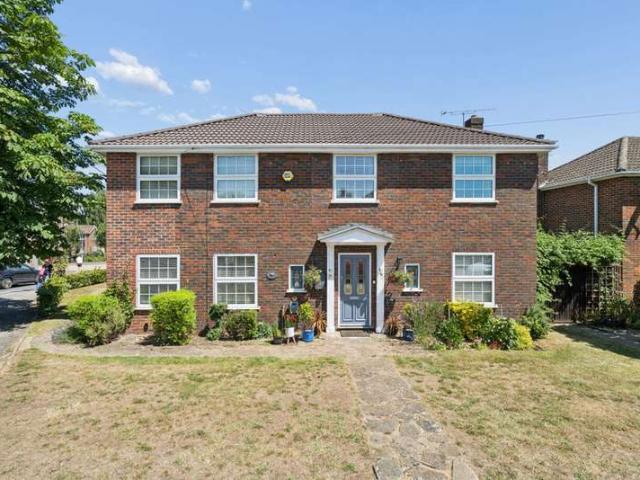 Farm for sale in Chepping Wycombe, Loudwater