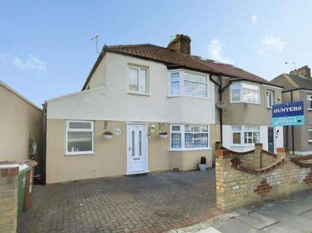 Farm for sale in Crook Log, Greater London