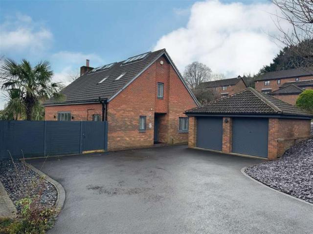 Farm for rent in Darley Abbey, East Midlands