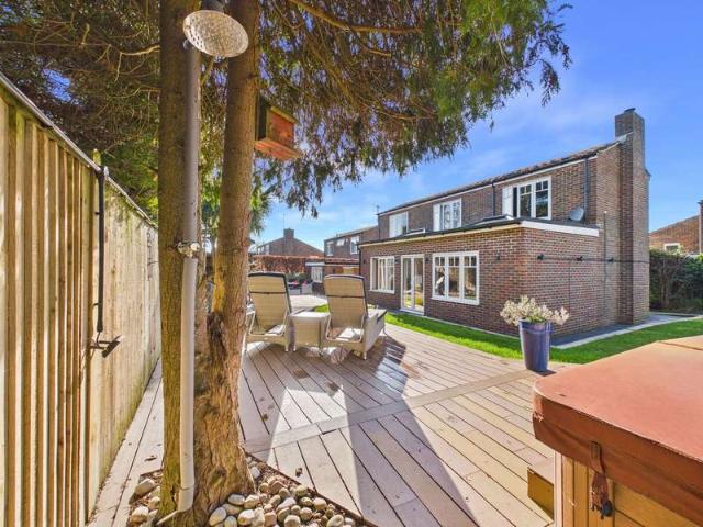 Farm for sale in Fishersgate, West Sussex
