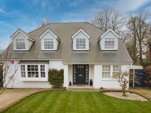 Farm for sale in Acol, Kent