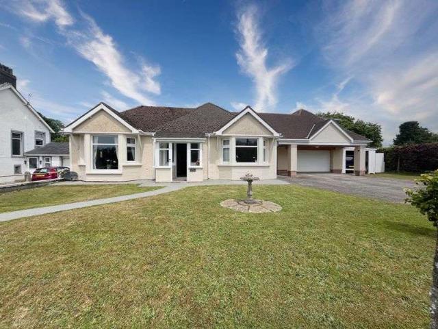 Farm for sale in Fonmon, Wales
