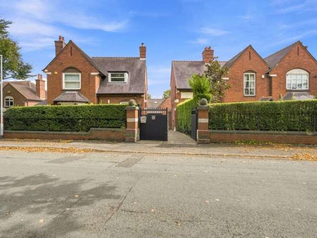 Farm for sale in Wilnecote, Tamworth