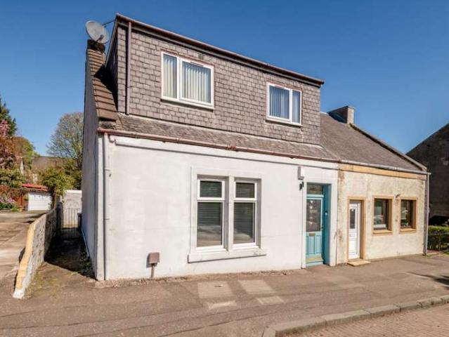 Farm for sale in Kelty, Scotland