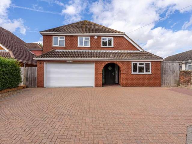 Farm for sale in Stoke