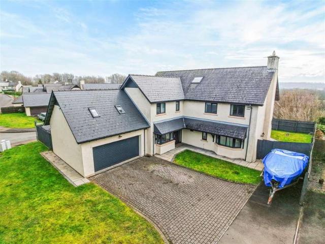 Farm for sale in Broadlands, Wales