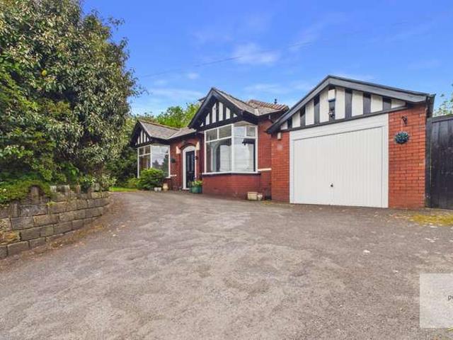Farm for sale in Park Lane, Bury