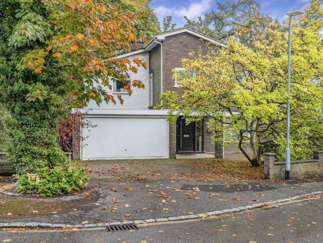 Farm for sale in Caversham Heights, Reading