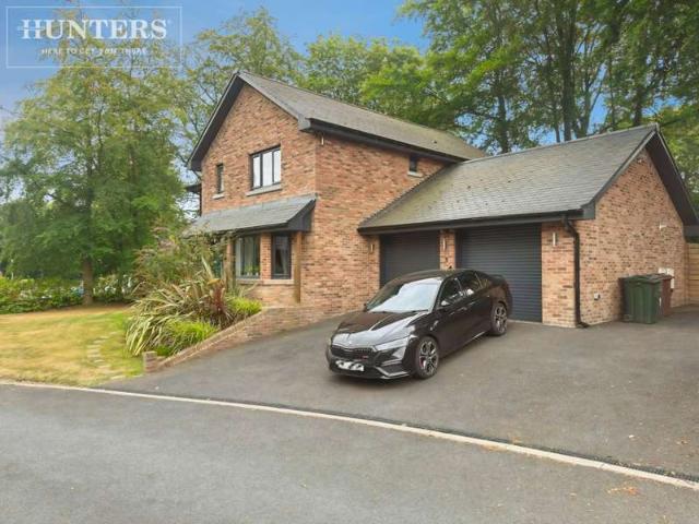 Farm for sale in Jump, South Yorkshire