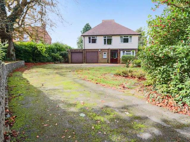 Farm for sale in London Borough of Croydon, Greater London
