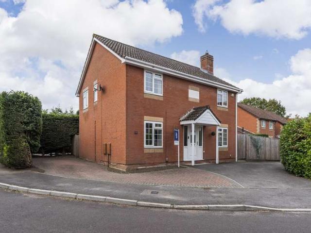Farm for sale in Hedge End, Helford