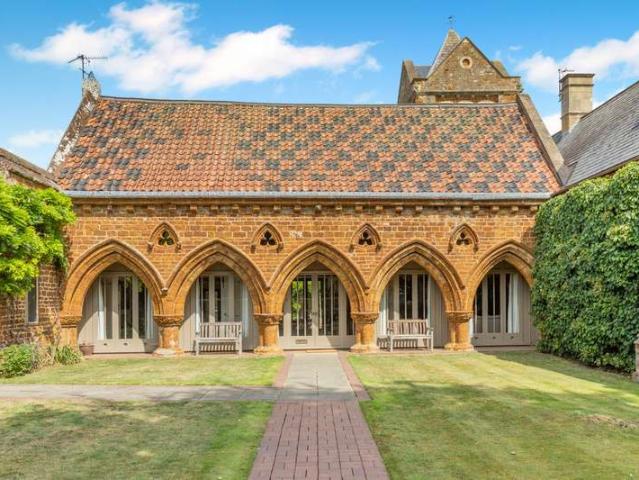 Farm for sale in Finedon