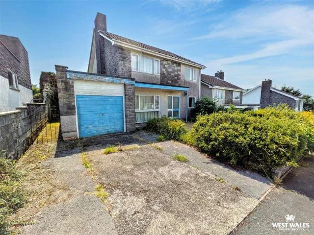 Farm for sale in Carmarthen, Wales