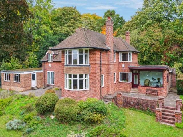 Farm for sale in Wooburn, Bourne End