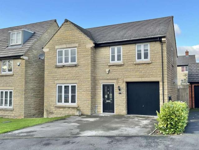 Farm for sale in Little Padfield, Charlesworth