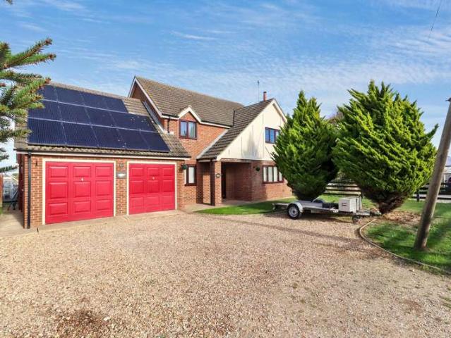 Farm for sale in Quadring, South Holland