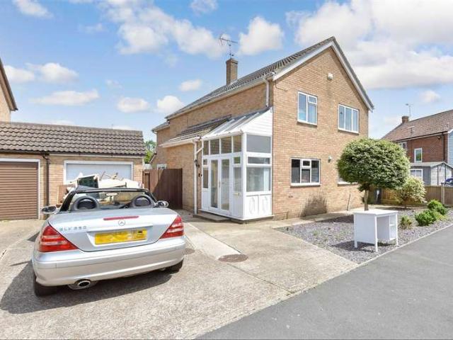 Farm for sale in Herne and Broomfield, The Bridge