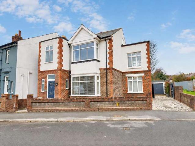 Farm for sale in Cosham, City Of Portsmouth