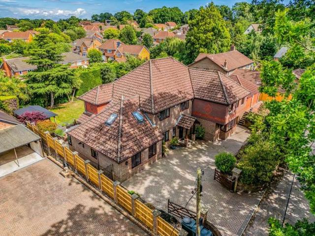 Farm for sale in Whiteley, Hampshire